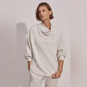 NWOT Varley Betsy sweat mock neck in Ivory Marl size Small
